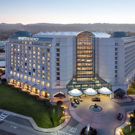 Отель Hyatt Regency San Francisco Airport Берлингейм Экстерьер фото