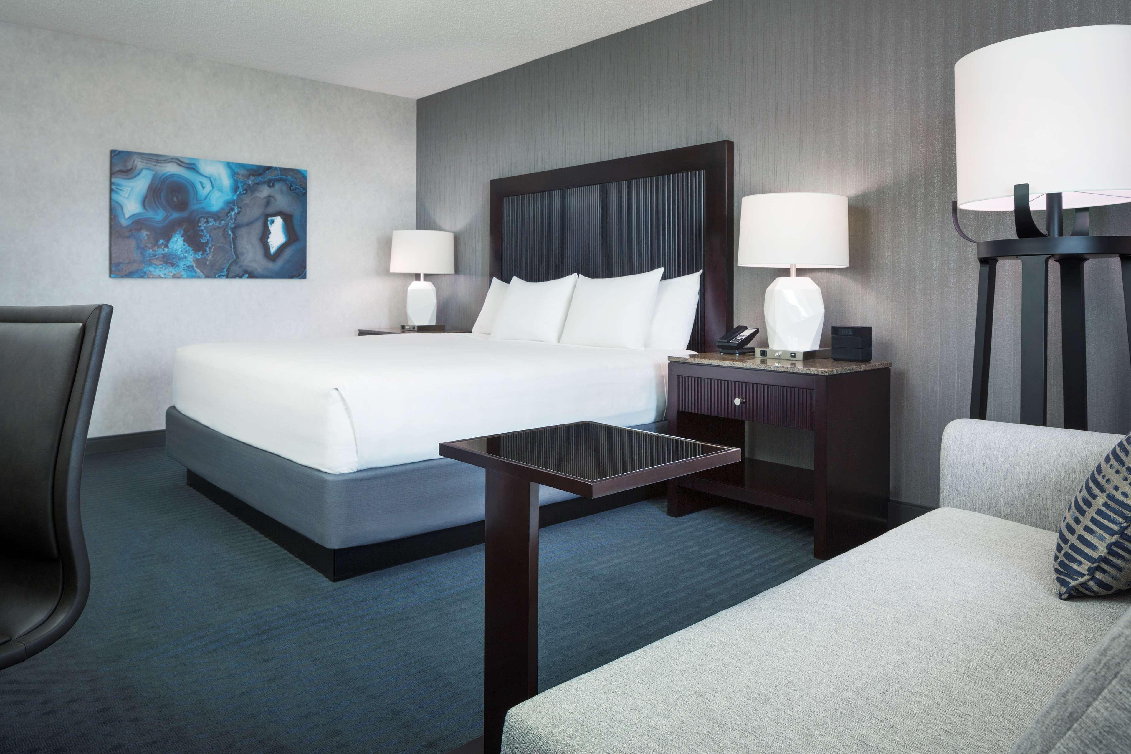 Отель Hyatt Regency San Francisco Airport Берлингейм Экстерьер фото