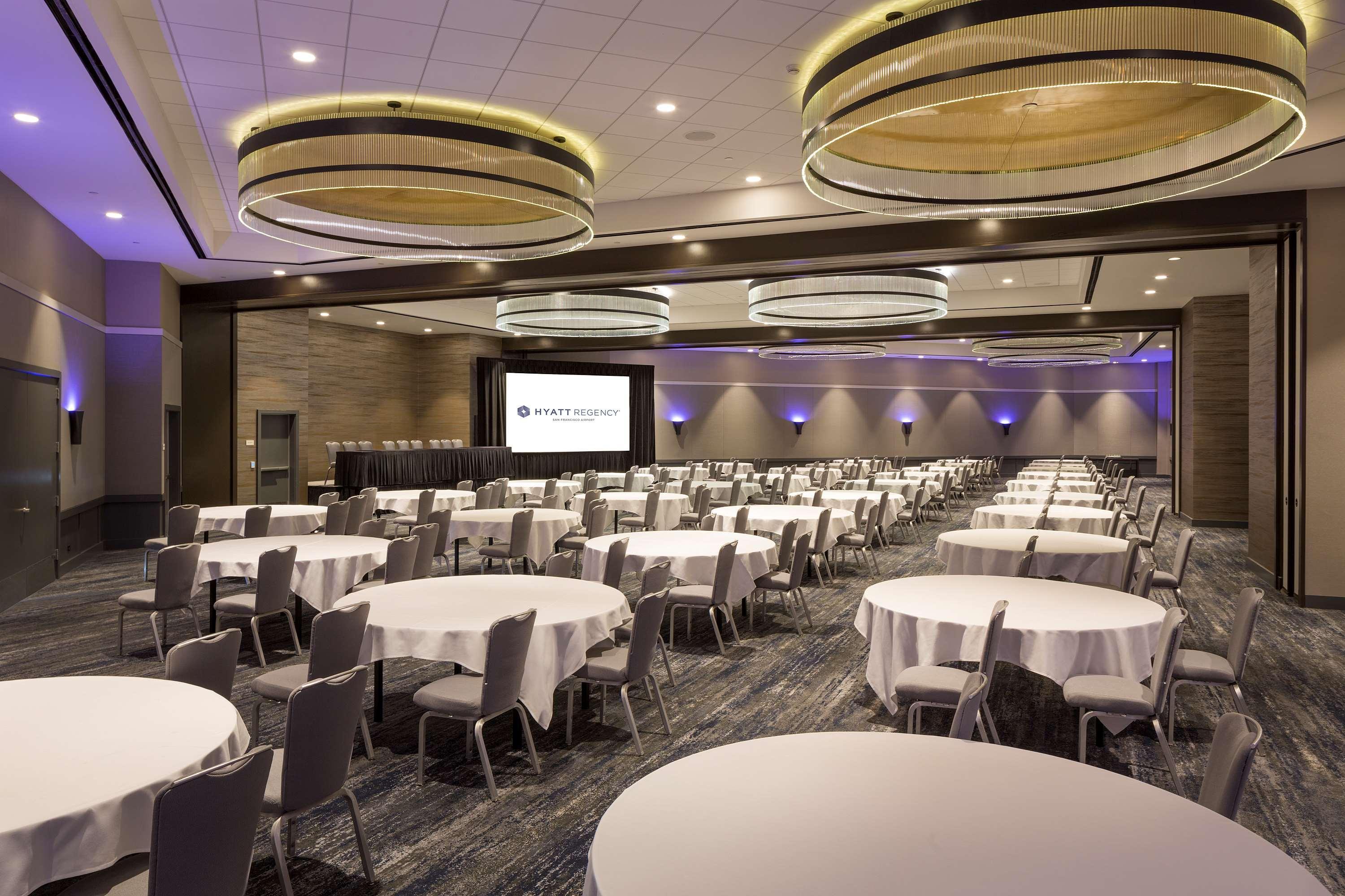 Отель Hyatt Regency San Francisco Airport Берлингейм Экстерьер фото
