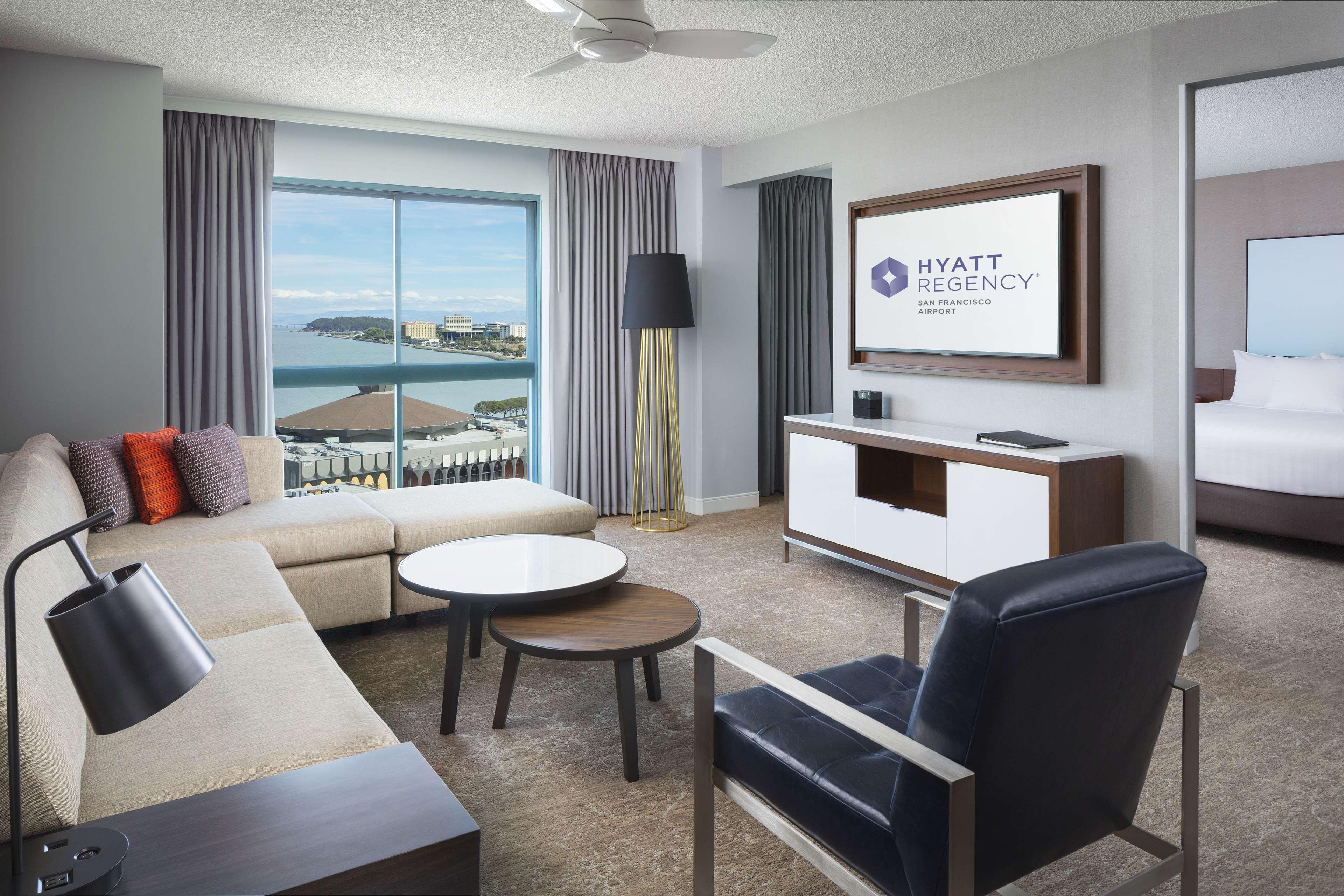 Отель Hyatt Regency San Francisco Airport Берлингейм Экстерьер фото